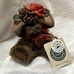 Boyd’s Bear Petula P. Fallsbeary collectible